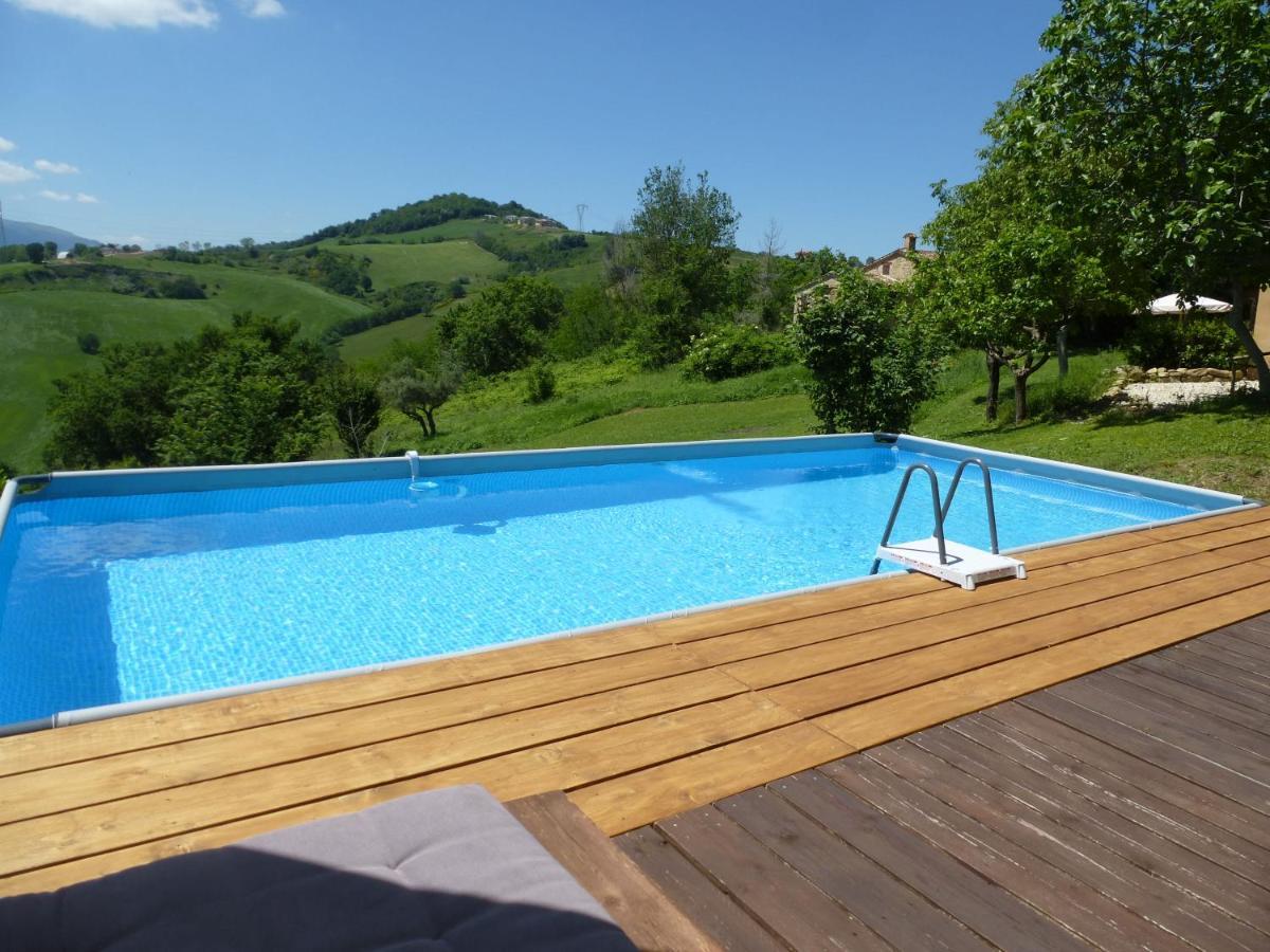 Villa Pilotti Country House Penna San Giovanni Exterior photo